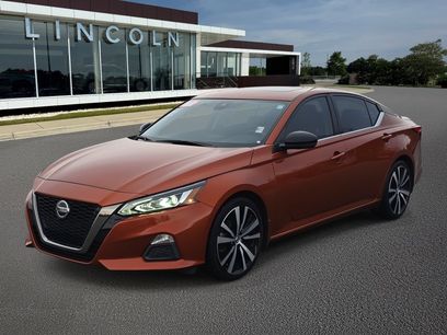 Used 2021 Nissan Altima 2.5 SR w/ SR Premium Package