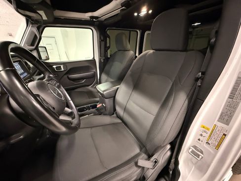 Used 2020 Jeep Wrangler Unlimited Sport AWD/4WD image 17