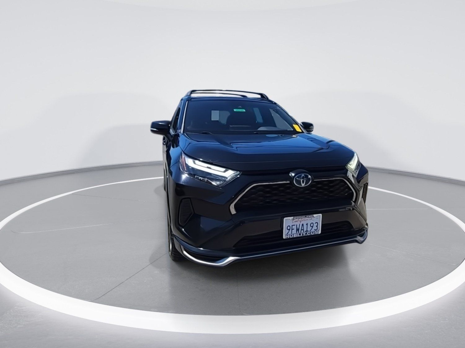 Used 2023 Toyota RAV4 SE w/ Weather & Moonroof Package AWD/4WD image 3