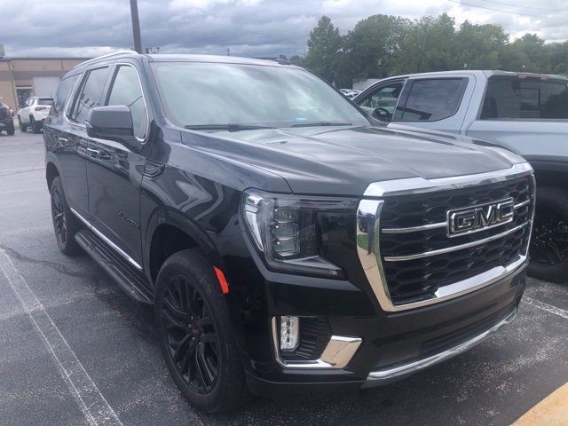 Certified 2024 GMC Yukon SLT w/ SLT Luxury Package AWD/4WD image 1