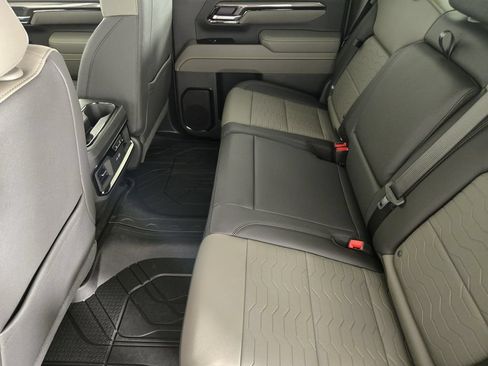 New 2026 Chevrolet Silverado 2500 ZR2 AWD/4WD image 34