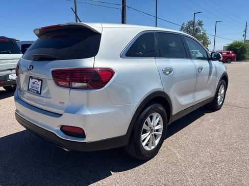 Used 2020 Kia Sorento L FWD image 5