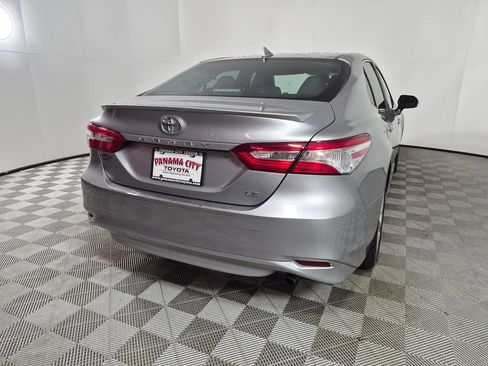 Used 2019 Toyota Camry LE w/ Convenience Package FWD image 3