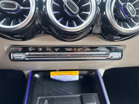 Used 2025 Mercedes-Benz GLB 250 image 26