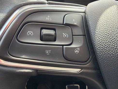 Used 2023 Buick Envision Essence w/ Sport Touring Package AWD/4WD image 27