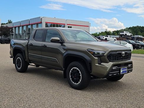 New 2026 Toyota Tacoma 4x4 Double Cab image 2