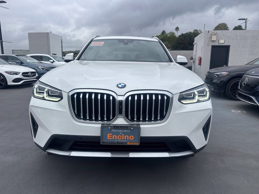 Used 2023 BMW X3 sDrive30i w/ Convenience Package RWD image 2