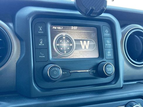 Used 2018 Jeep Wrangler Unlimited Sport AWD/4WD image 30