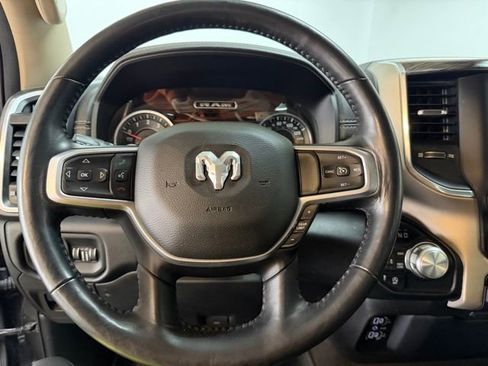 Used 2020 RAM 1500 Laramie AWD/4WD image 18