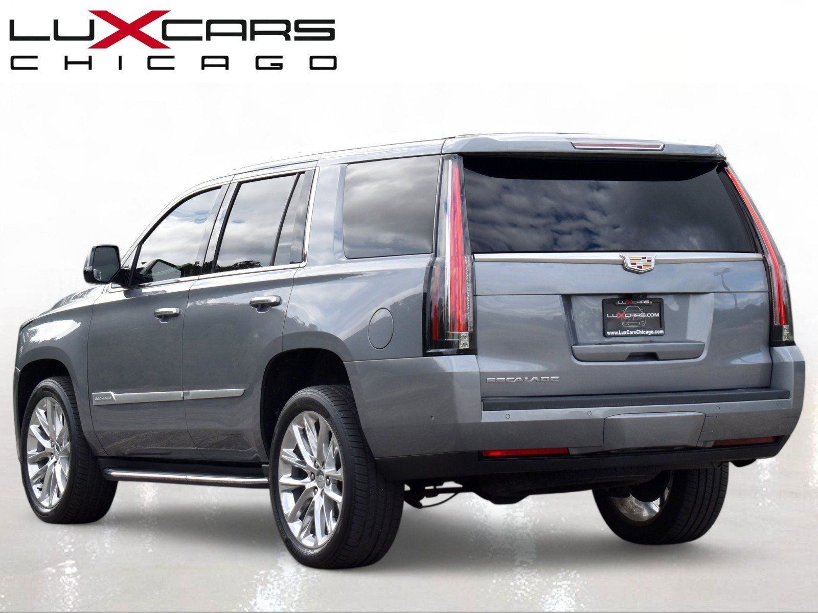 Used 2018 Cadillac Escalade Luxury AWD/4WD image 5