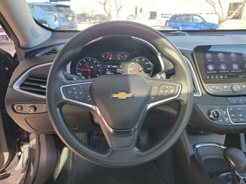 Used 2024 Chevrolet Malibu LT image 11