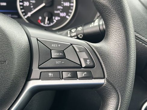 Certified 2025 Nissan Sentra SV image 39