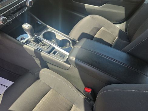 Used 2024 Nissan Altima 2.5 SV AWD/4WD image 21