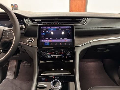 New 2025 Jeep Grand Cherokee Limited AWD/4WD image 29