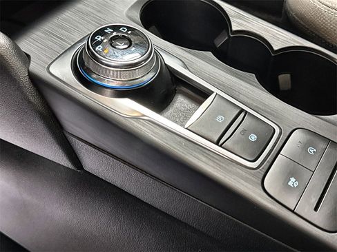 Used 2021 Ford Escape SE w/ SE Sport Appearance Package image 23