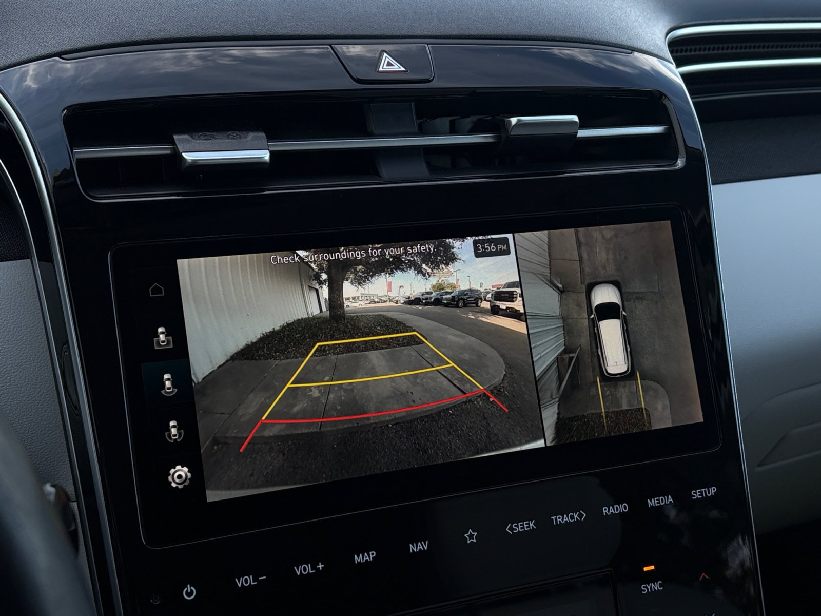Used 2023 Hyundai Tucson Limited FWD image 15