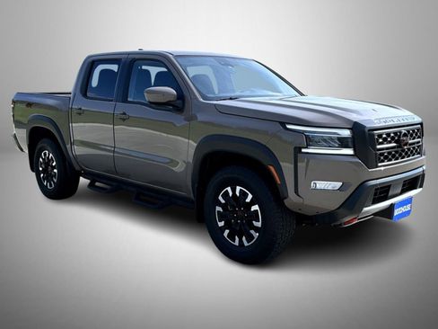 Used 2024 Nissan Frontier PRO-4X w/ Off-Road Protection Package AWD/4WD image 3