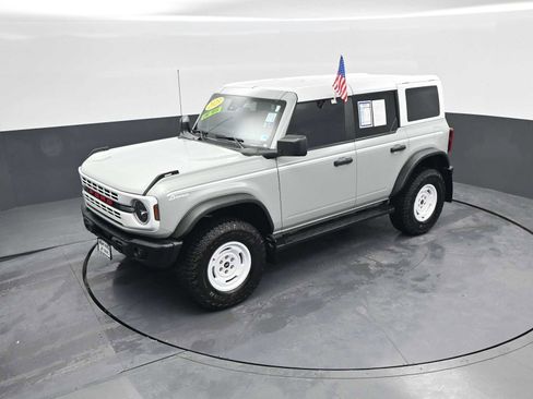 Used 2023 Ford Bronco Heritage Edition image 32