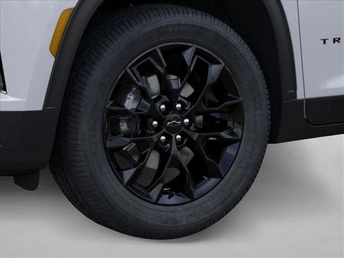 New 2026 Chevrolet Traverse LT FWD image 9