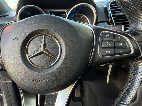 Used 2018 Mercedes-Benz GLE 350 image 34