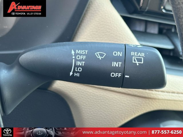 Used 2022 Toyota RAV4 LE AWD/4WD image 26