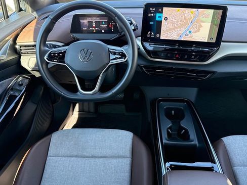 Used 2023 Volkswagen ID.4 Standard image 28