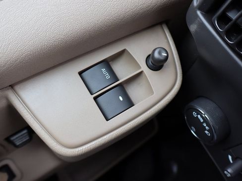 New 2025 Chevrolet Express 3500 w/ Chrome Appearance Package image 16