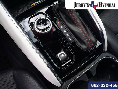 Used 2024 GMC Canyon AT4X image 14