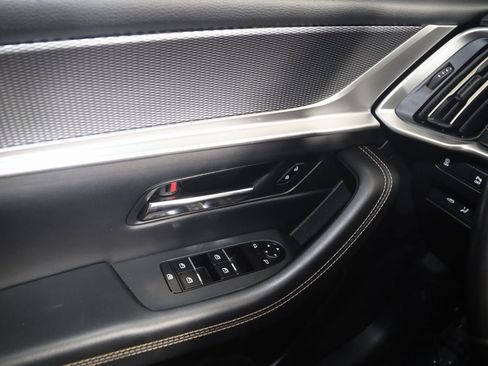 Used 2024 MAZDA CX-90 Plug-In Hybrid w/ Premium Pkg image 34