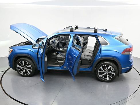 Used 2024 Volkswagen Atlas Cross Sport SEL Premium R-Line AWD/4WD image 40