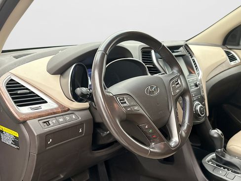Used 2017 Hyundai Santa Fe SE w/ SE Premium Package 02 AWD/4WD image 7
