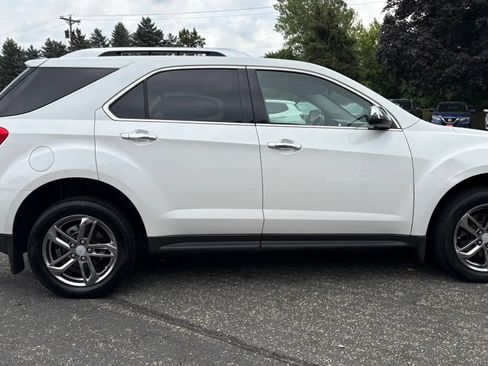 Used 2017 Chevrolet Equinox Premier w/ Enhanced Convenience Package AWD/4WD image 12