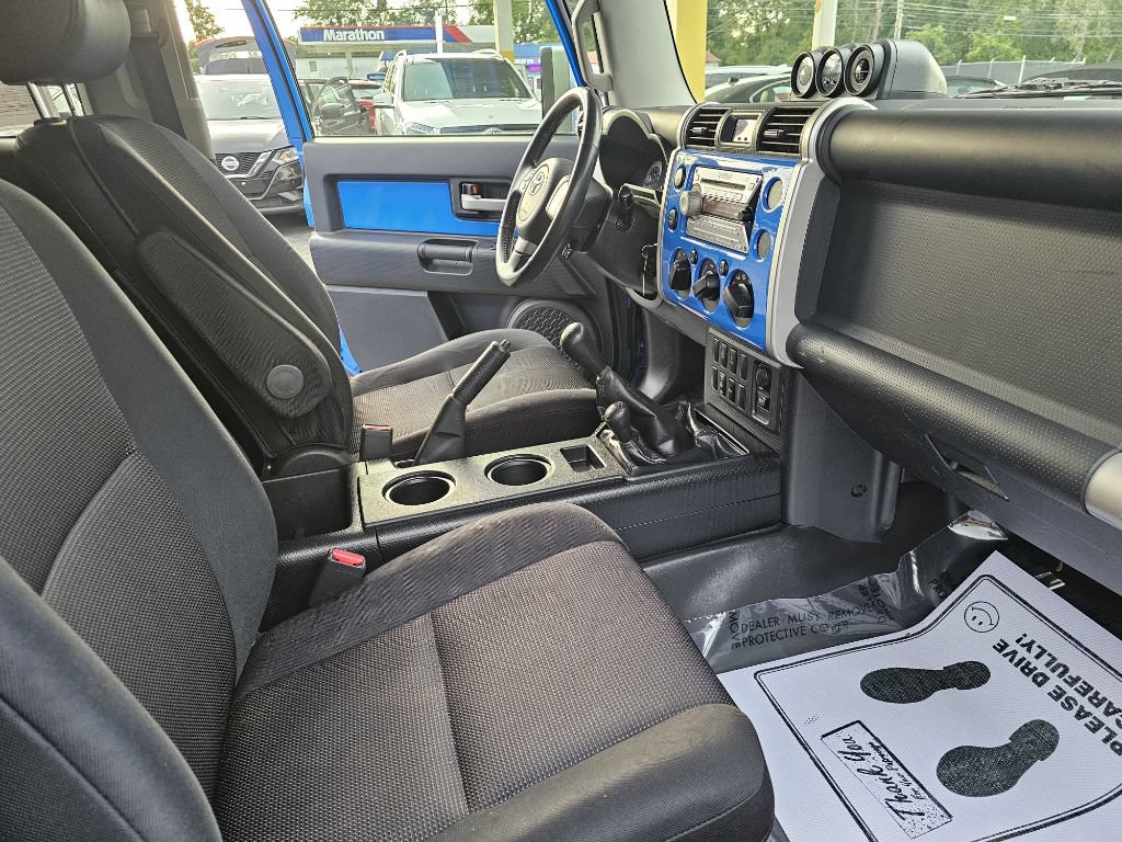 Used 2007 Toyota FJ Cruiser 4WD w/ Upgrade Pkg 1 image 37