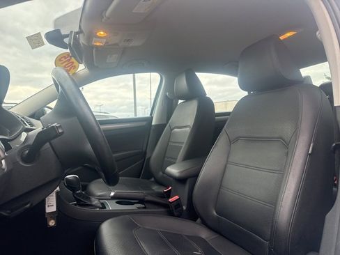 Used 2015 Volkswagen Passat 1.8T Wolfsburg Edition image 10