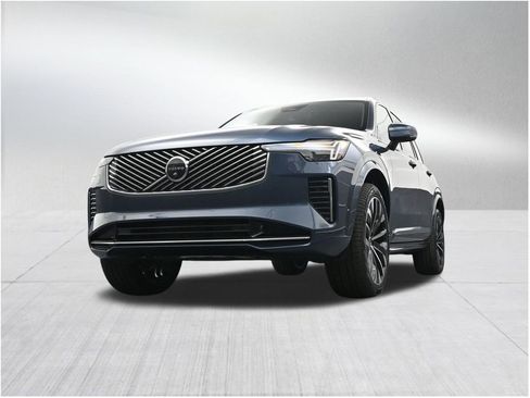 New 2026 Volvo XC90 B6 Plus w/ Protection Package Premier AWD/4WD image 28