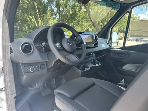 New 2025 Mercedes-Benz Sprinter 2500 image 33