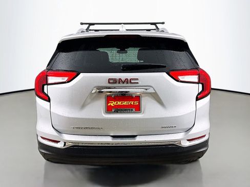 Used 2022 GMC Terrain SLT w/ Infotainment Package II image 6