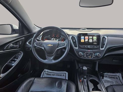 Used 2017 Chevrolet Malibu LT w/ Leather Package image 23