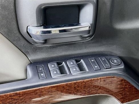 Used 2015 GMC Sierra 1500 SLE w/ SLE Value Package image 9