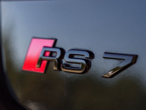 Used 2022 Audi RS 7 Sportback w/ Black Optic Package image 31