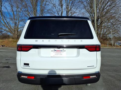 Used 2022 Jeep Wagoneer Series III image 28