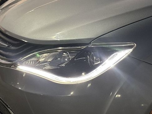 Used 2017 Chrysler Pacifica Touring Plus image 28