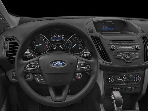 Used 2017 Ford Escape SE FWD image 19