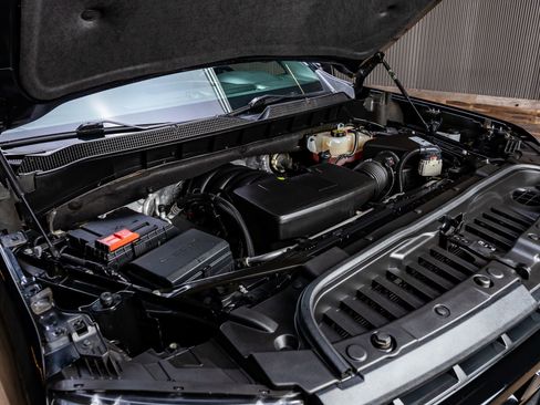 Used 2021 Chevrolet Silverado 1500 LT Trail Boss w/ Convenience Package II image 40