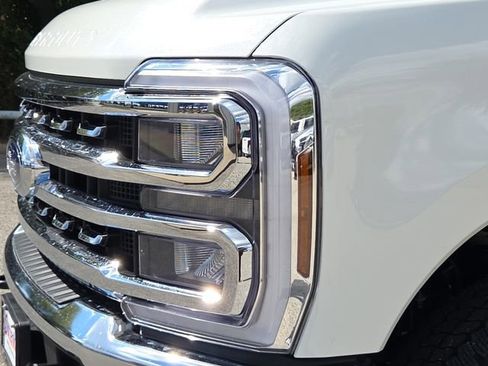 New 2026 Ford F250 Lariat w/ Chrome Package AWD/4WD image 4
