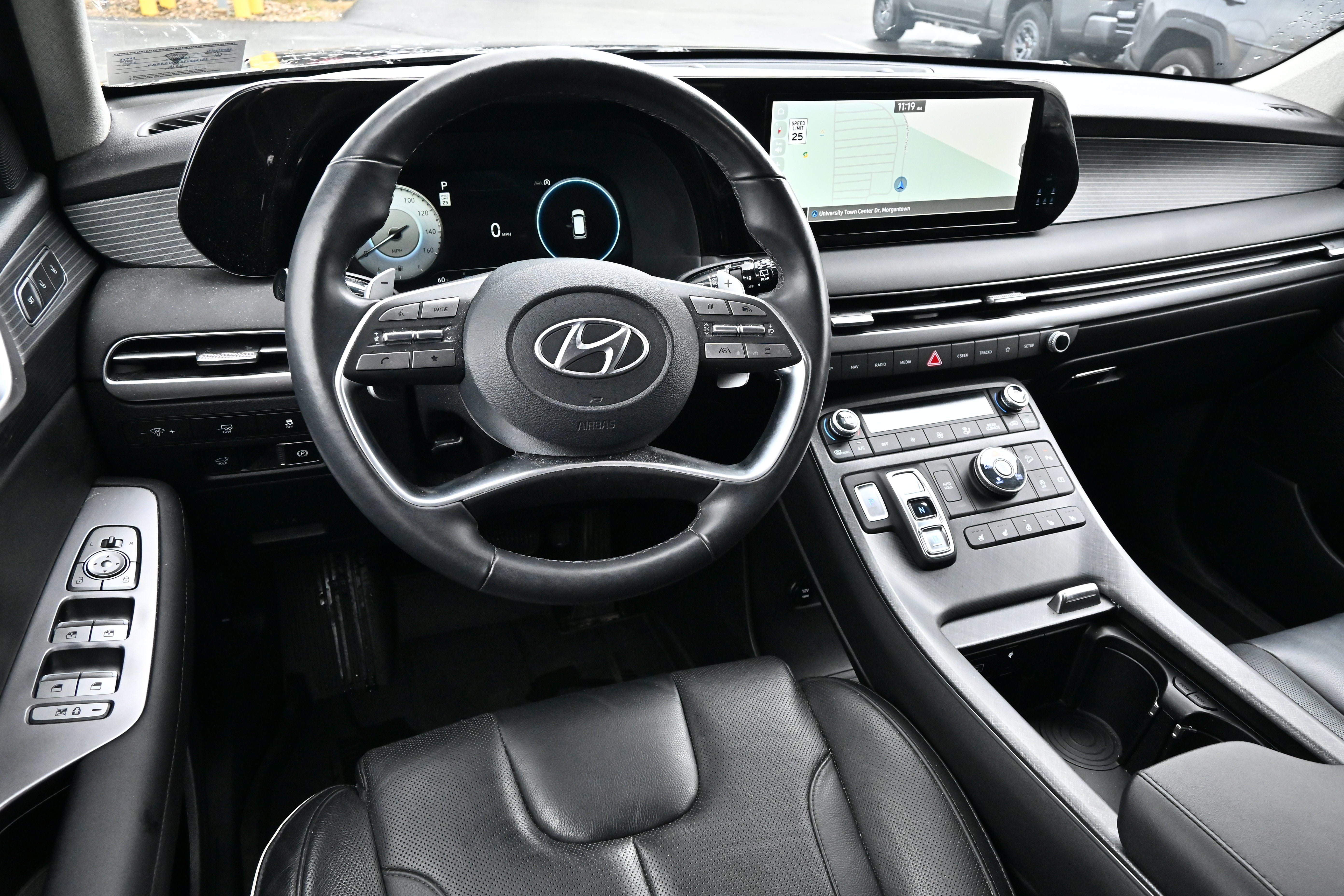 Used 2023 Hyundai Palisade Limited w/ Winter Package AWD/4WD image 28