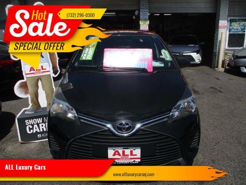 Used 2015 Toyota Yaris L image 1