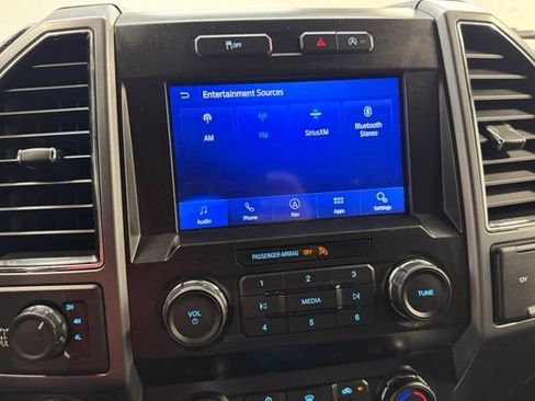 Used 2020 Ford F150 XLT w/ Equipment Group 302A Luxury AWD/4WD image 23