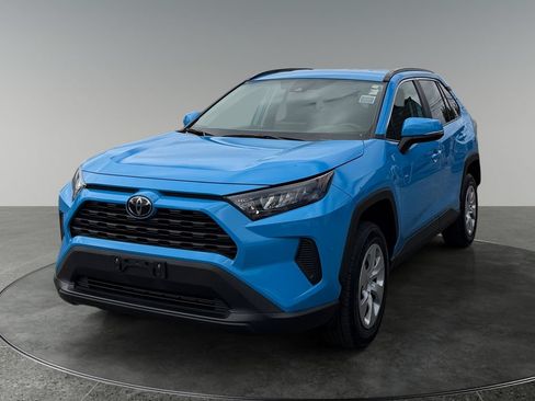 Used 2020 Toyota RAV4 LE w/ All Weather Liner Package AWD/4WD image 4