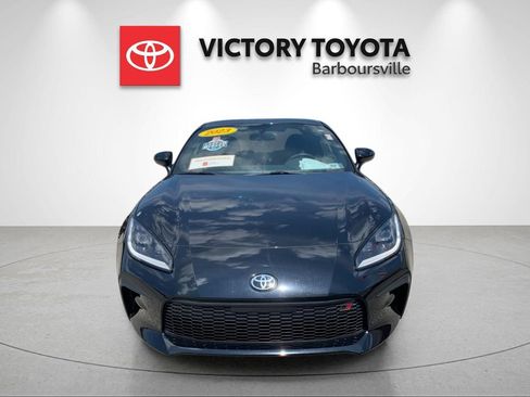 Used 2023 Toyota GR86 RWD image 8